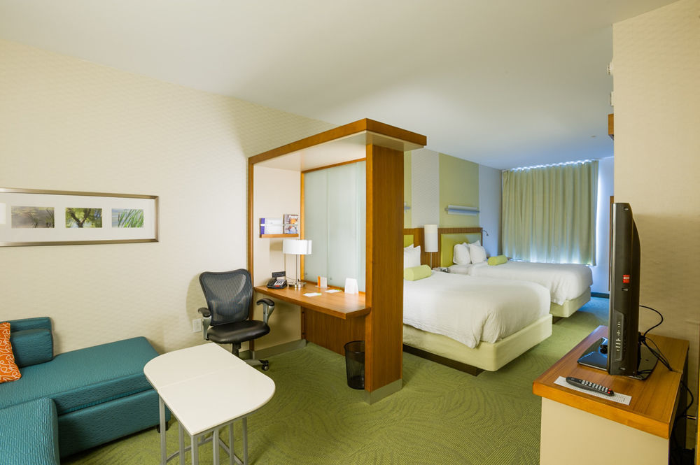Hotel Springhill By Marriott West/research Park 3*